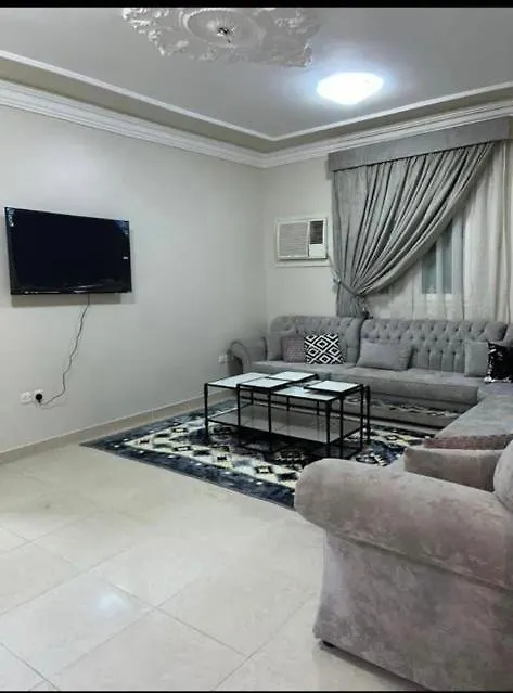 شقق بدور أرضي المدينة المنورة